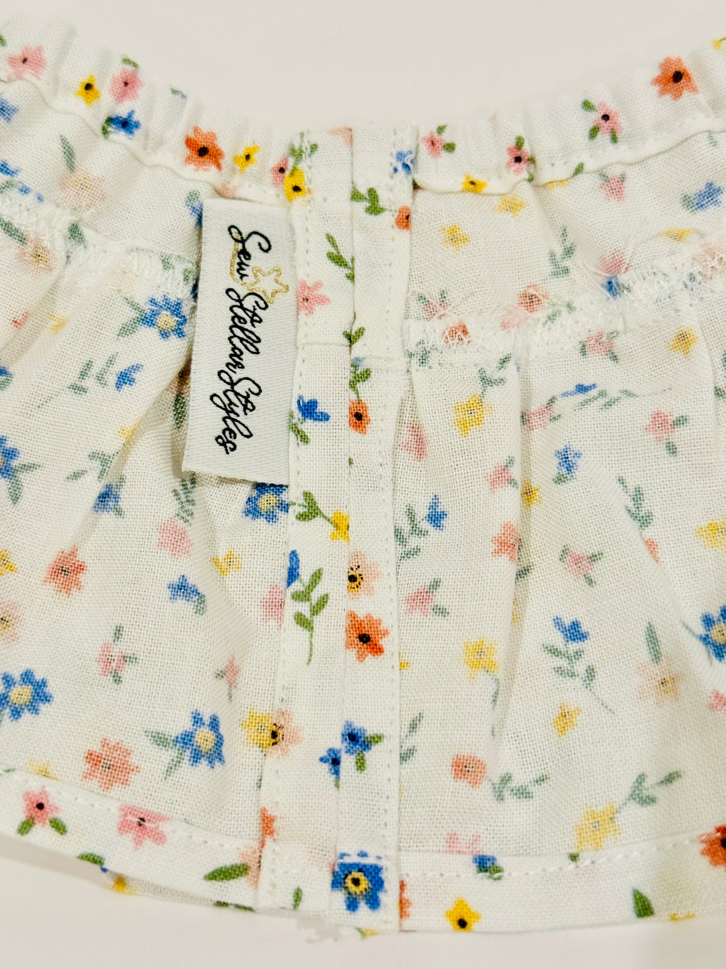 The Milky Wavy Skirt - Pastel Flowers