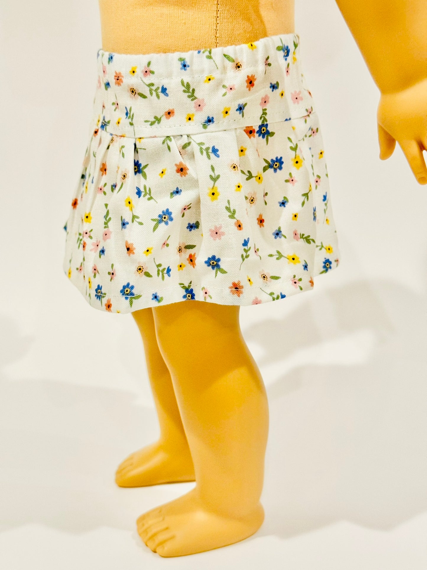 The Milky Wavy Skirt - Pastel Flowers