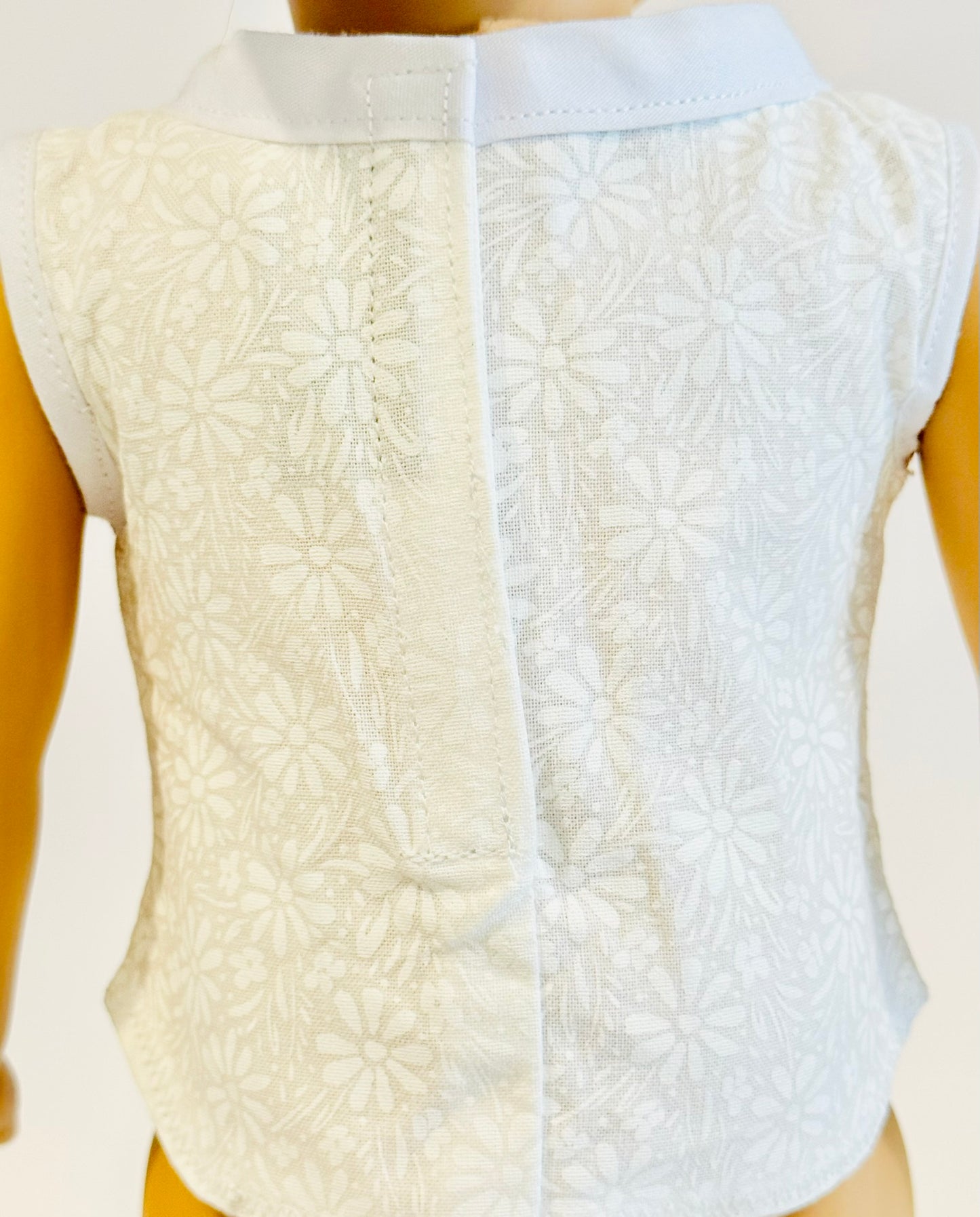 The Aloha Top - White Floral