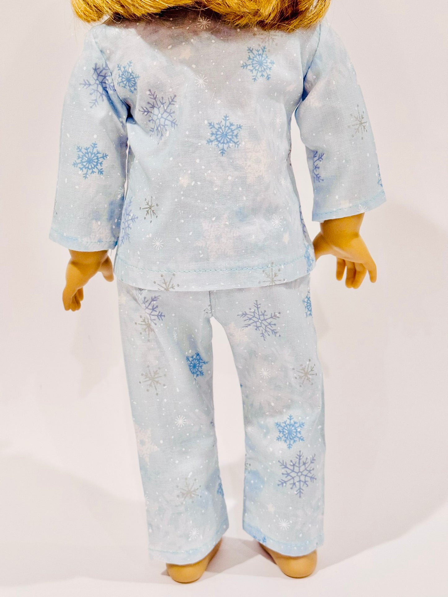 Heartwarming Pajamas - Blue and white snowflake