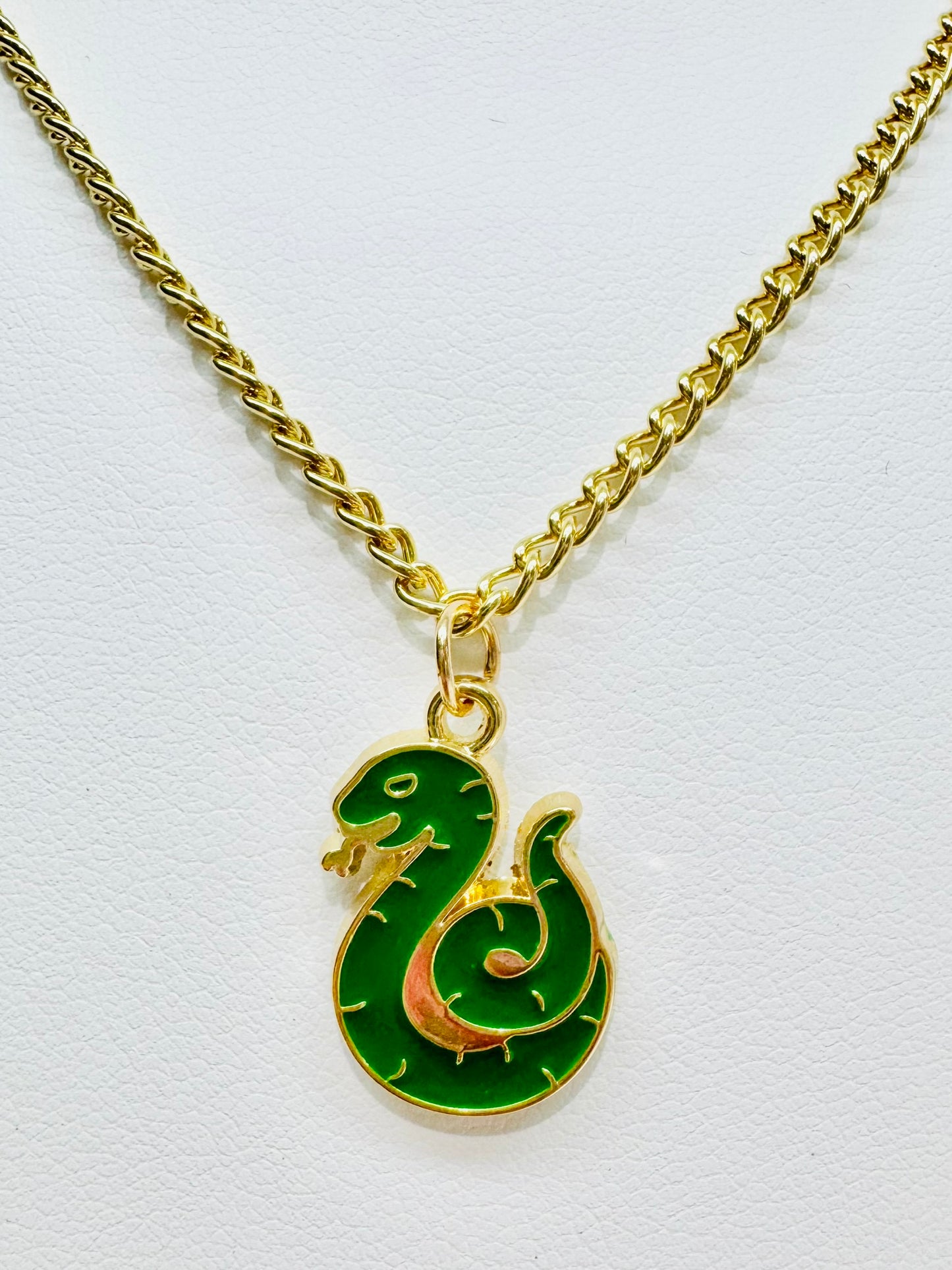 Harry Potter Youth Necklace Series 3: House Heraldry