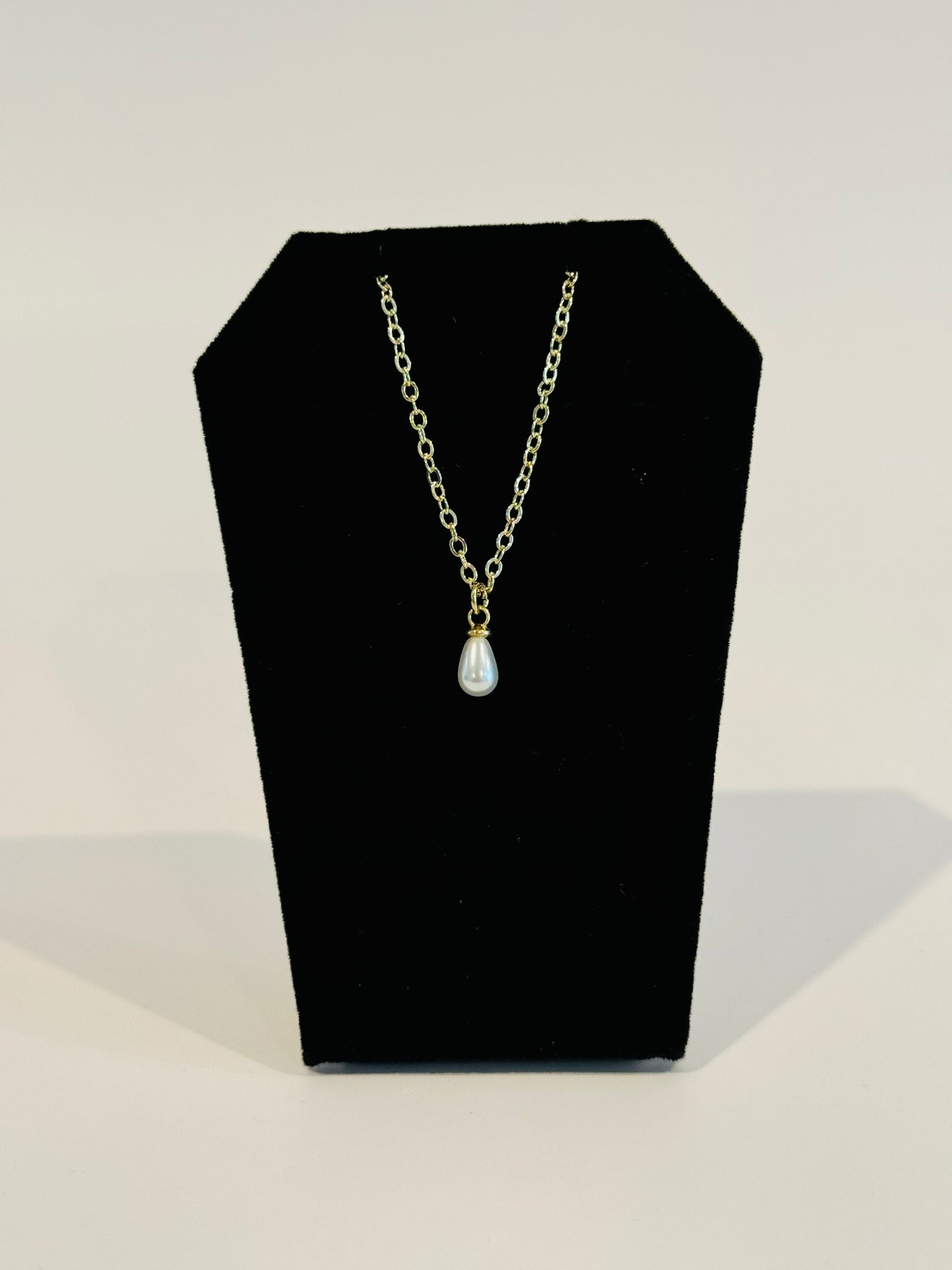Single White Pearl Charm Necklace
