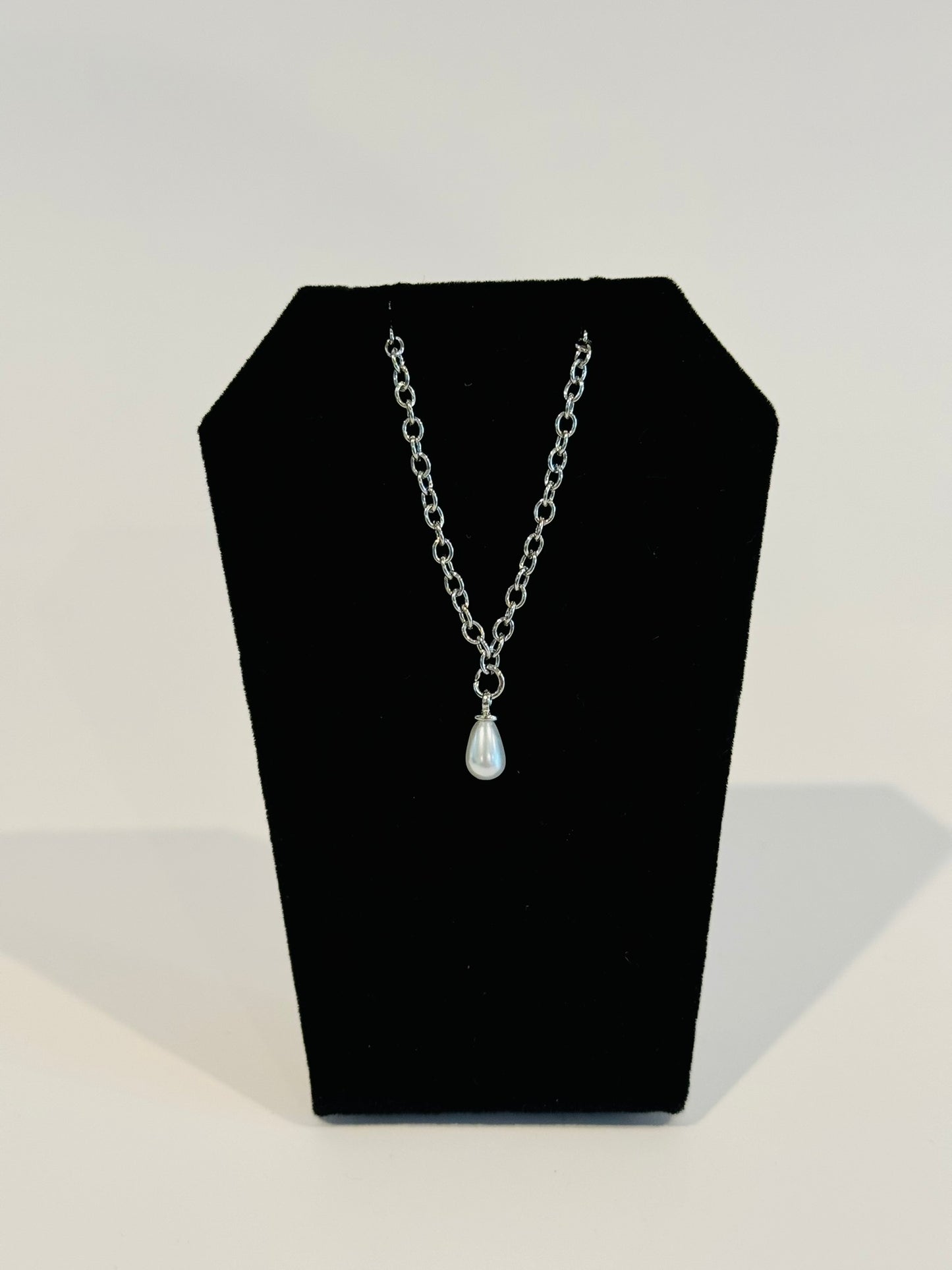 Single White Pearl Charm Necklace
