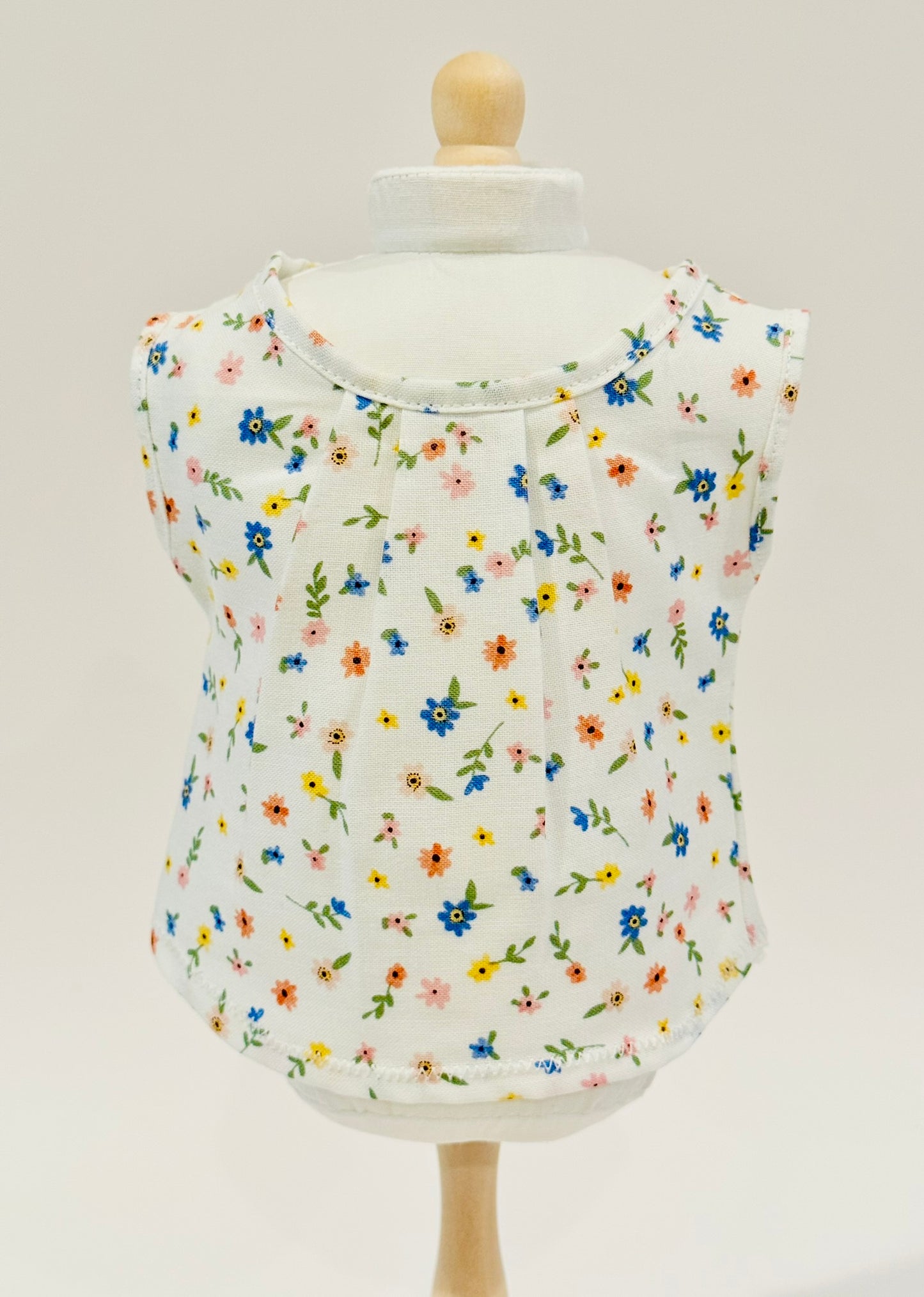 The Aloha Top - Pastel Flowers