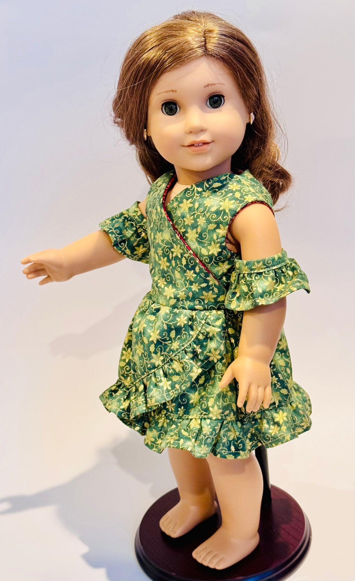 The Chrysomeda Dress - Holiday Green and Metallic Gold